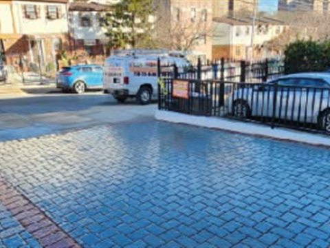 Interlocking paver pool deck installed by Tekno Construction